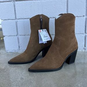 NWT brown suede Zara cowboy boots. Size 37